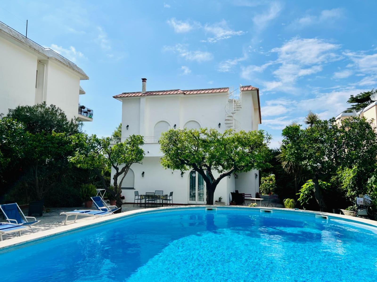Villa Harmony Sorrento ميتا المظهر الخارجي الصورة