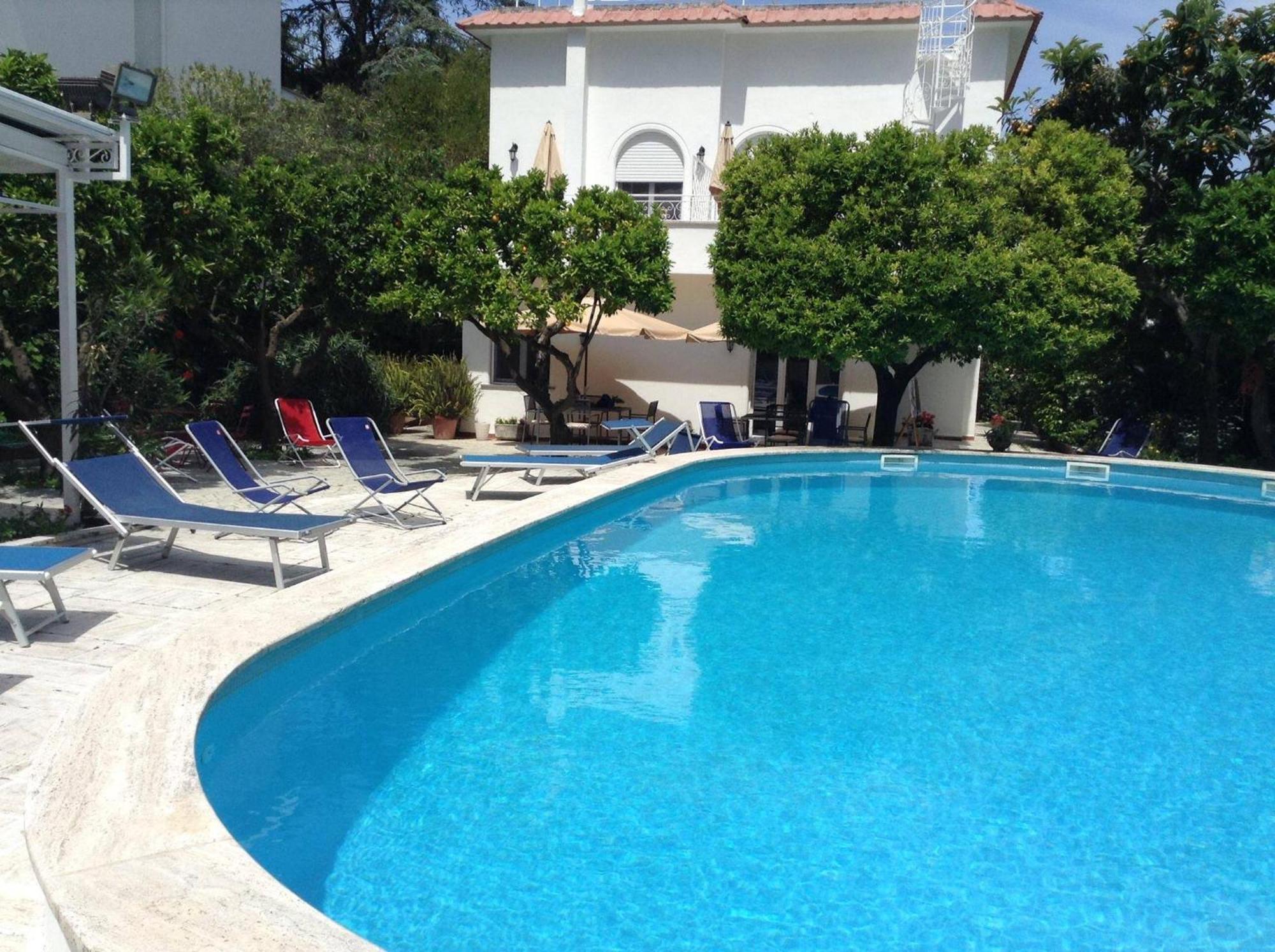 Villa Harmony Sorrento ميتا المظهر الخارجي الصورة